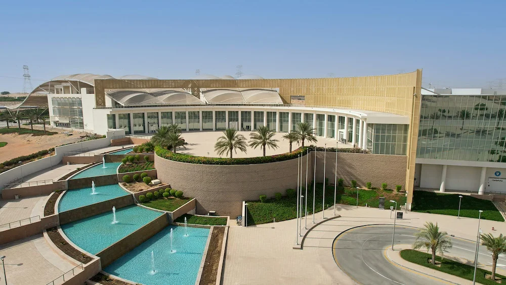 Étudier à Dubaï : prix, bourses, démarches, scolarité