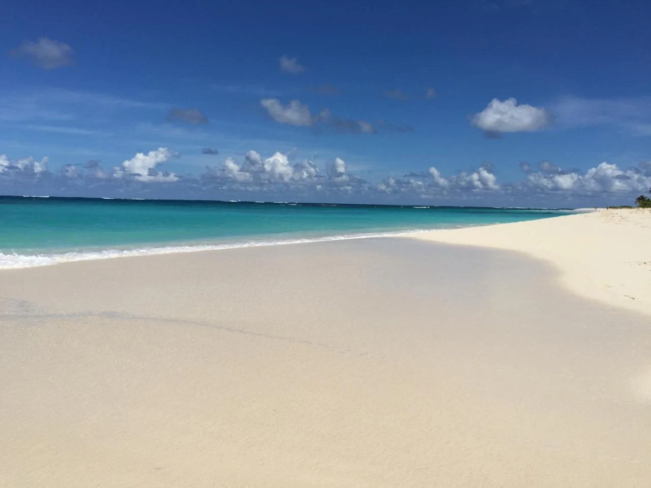 plage de sable blanc dubai marina